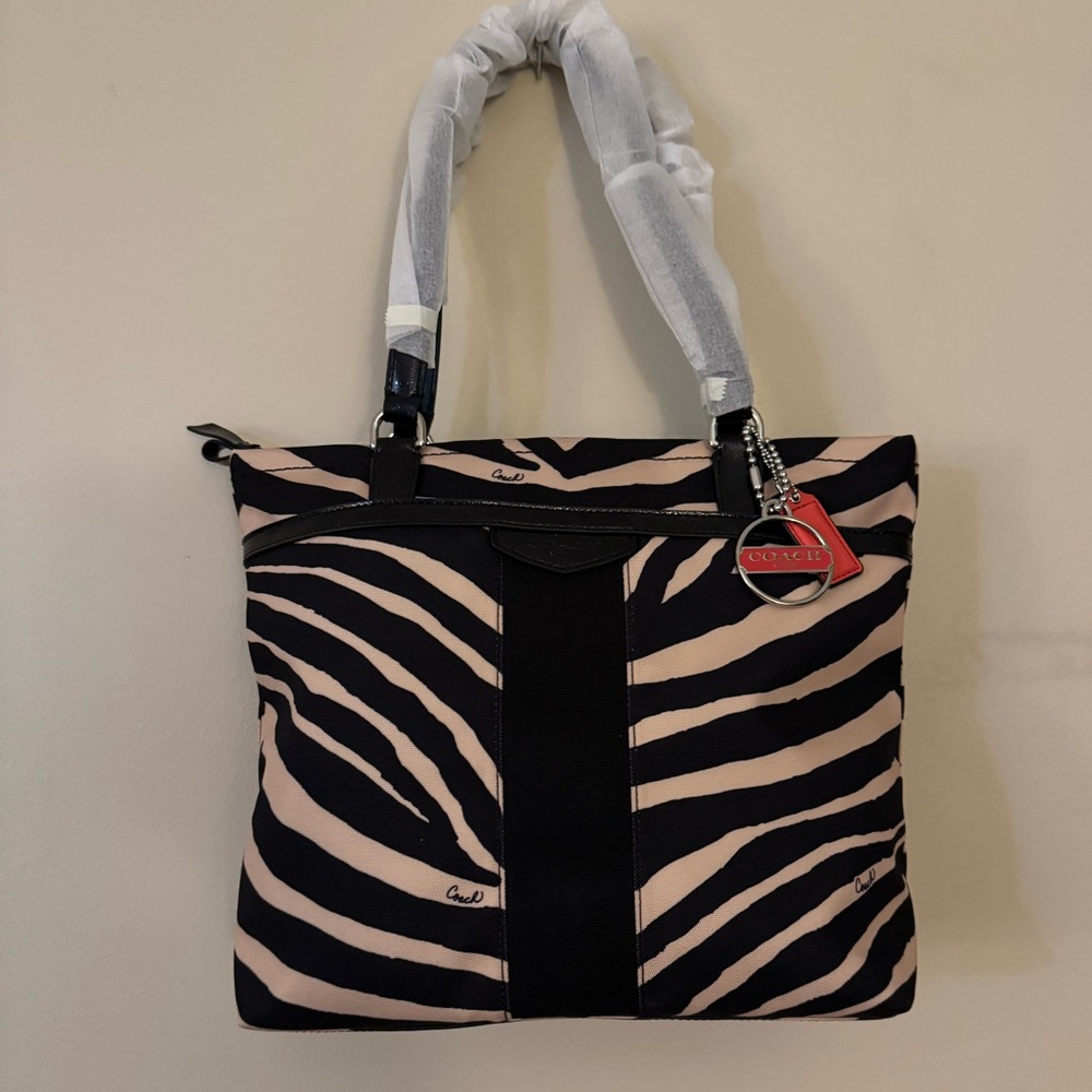 Coach Zebra Stripe Black Cream Canvas Tote Shoulder Bag New with Tags 2013 - Picture 10 of 12